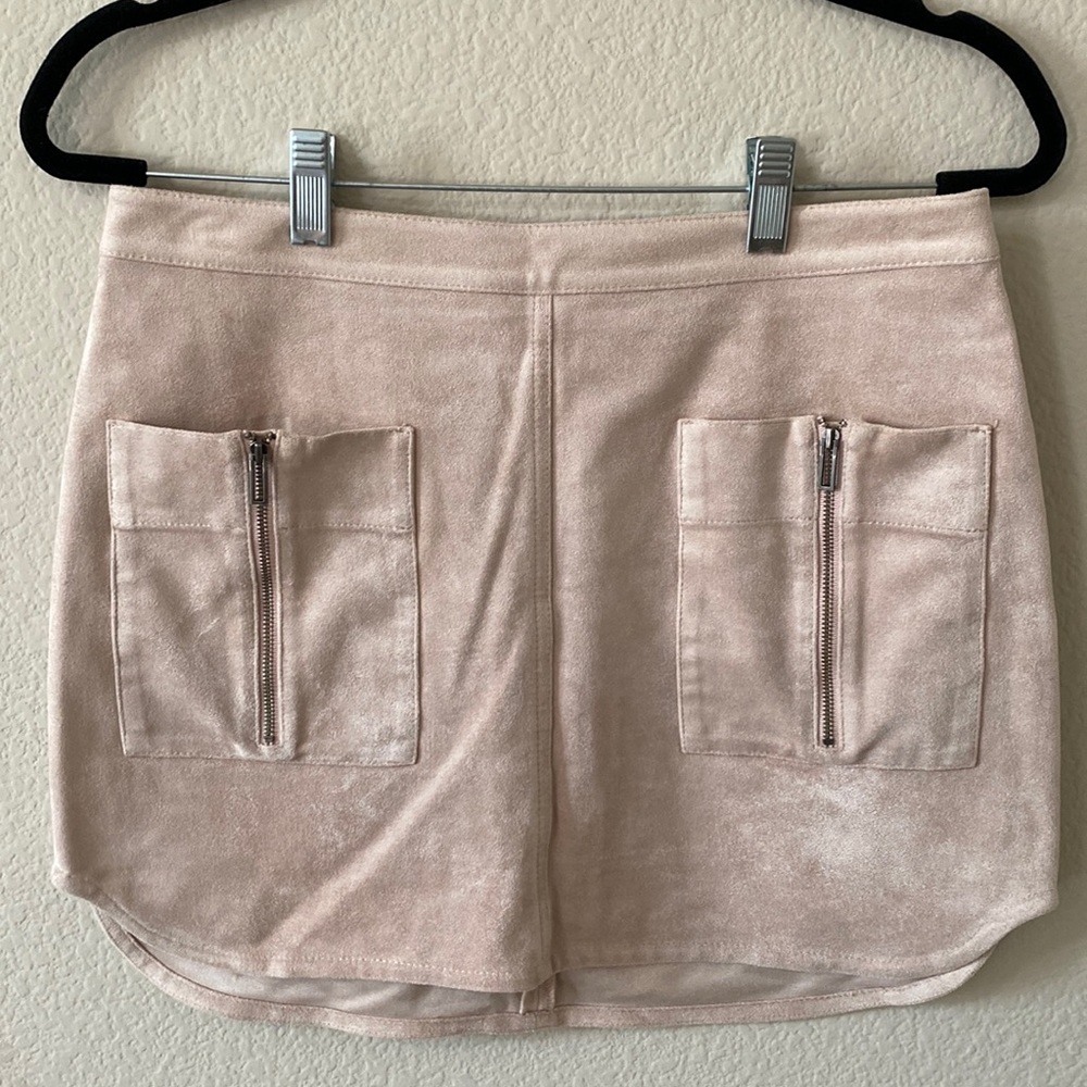 BCBG suede blush mini skirt